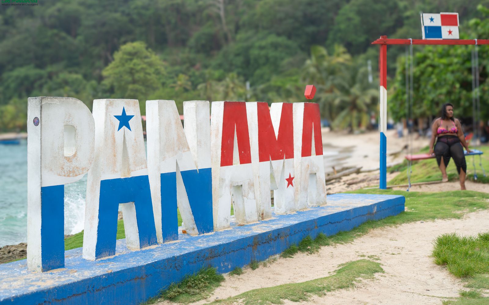 The Panamá sign at La Miel beach
